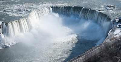 2025년 식단 트렌드: 최신 연구 기반, 고단백 음식 섭취 전략